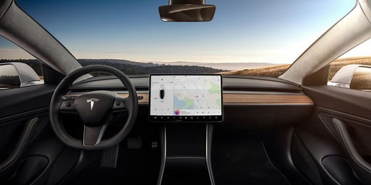 Tesla raises “full self-driving” price from $8,000 to $10,000