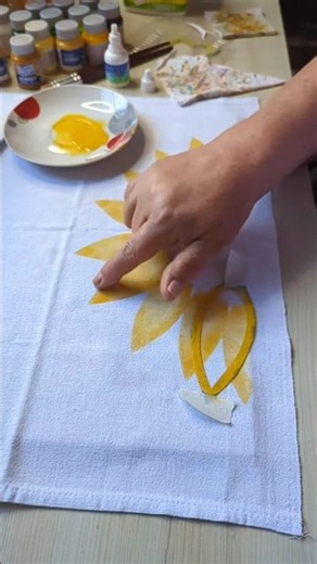 O segredo da sobreposição das pétalas desse girassol!🌻