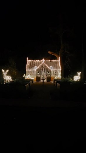 Christmas at The Millen-Gordons: Home Tour and Festive Decor Inspiration