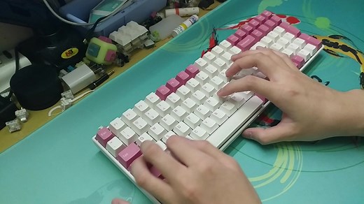 很好听的ktt酒红轴键盘