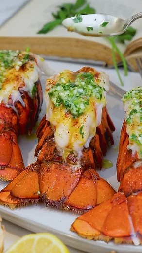 Sizzlefish on Instagram: "Get ready to master the art of Lobster Tails in under 15 minutes! 🦞Watch our quick and easy tutorial to learn how to prepare and cook these juicy lobster tails to perfection. Paired with our delicious garlic herb butter, these are a seafood lover’s dream! 😋 P.S. These would make an amazing, indulgent dinner for Valentine’s Day! ❤️ 🦞Ingredients: 2 Sizzlefish Lobster Tails 5 tablespoons Garlic Herb Butter 2 teaspoon Salt 2 teaspoon Black Pepper 2 teaspoon Paprika 2 tab