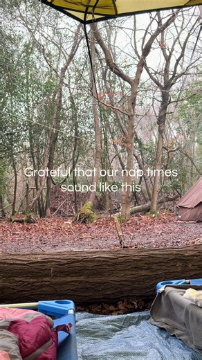 Is there anything more soothing than raindrops? 🥰🌧️ #forestschool #forestschooluk #earlyyears #outdooreducation #outdoornaps