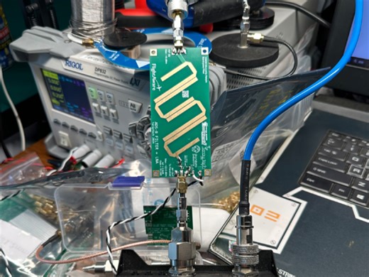 如何有效提升ADS-B的接收效果？不妨试试微带滤波器和低噪放的组合，同时接收50架次航班信息