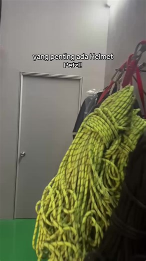 Satisfying Window Cleaning Techniques for High-Rise Buildings