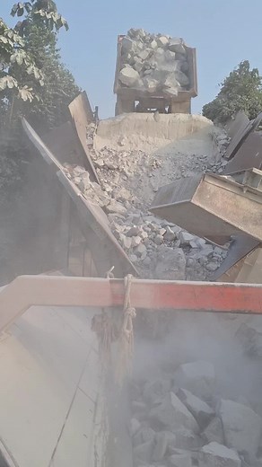 Dump truck! granite Quarry ! #dust #shorts #mine #quarry #granite #sun #nowater #stone #jaw #jawcrusher #dump #truck