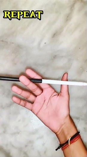 Try this easiest penspin ❤️‍🔥 #penlogic #penspinning #parallelpen #pentricks #penlogic