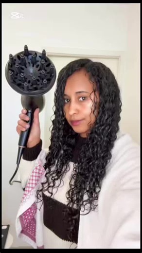 Blow-drying my curls with a blow dry #curlyhair #ethiopian_tik_tok #habeshatiktok #tigraytiktok🇻🇳🇻🇳tigraytiktok #eritreantiktok🇪🇷🇪🇷habesha