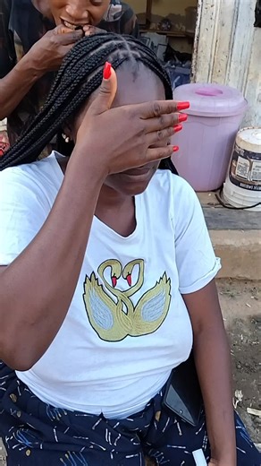 This woman was turned back by her husband to reduce the length her hair she has a 14 weeks old baby