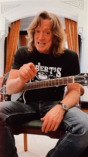 Murray Cook’s Soul Movers 🎸 on Instagram: "It’s gonna fire up tomorrow night when Muz @cook.murray joins his #buddies the @dzdeathrays for a LIVE #likepeople collab with #youngrockers @26street_band AT @metro_theatre … @cutthroatkellyband will seal the deal. Grab your #free 🎫 off story now or #kickyourself when they sell out tomorrow arvo 🥾💥 See you in the mosh with Muz… #murraycook #ogredwiggle #shredwiggle #livemusic #fun #sydneylivemusic #metroair @live.musicsydney #jackdaniels @jackdanie