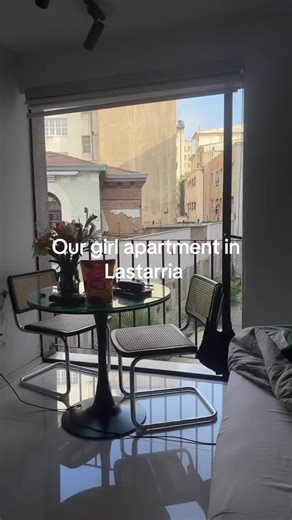 Video de flojohuh (@flojohuh) relacionado con “girl apartment”