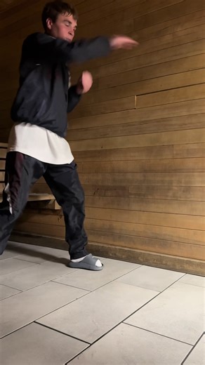 Sauna shadow box #lifestyle #gym #bodishboxing | shadow box