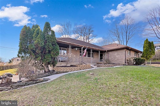 7 Ardmore Ave, Tamaqua, PA 18252 - MLS PASK2026404 - Coldwell Banker