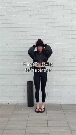 amber on Instagram: "I’m 5’6 and 114lbs, maybe you know someone? or maybe you match the description? send over your applications in my bio 🤭 #redhead #relationships #girly #feet #usa"