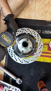 Replace BG Racing full-floating disc brake system #ducatisevice #ducati #discbrake #hypermotard950rev #limitless #limitlessspeedup | Limitless Speed Up