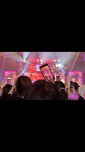 m.ayu | ayumi hamasaki COUNTDOWN LIVE 2025-2026 A We are ayu -ep.Seichi- 撮影🆗曲📲 2025/12/30「Sparkle」💖🦄🗽🌈🌥️ #浜崎あゆみ #濱崎歩 #ayu #ayumihamasaki... | Instagram