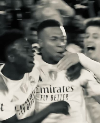 ‎المــســتـر مــريـــم 🤍 🇮🇶‎ on Instagram‎: "الصدارة الأهلها 🫰🏻😮‍💨 تابعني واستمتع #cristianoronaldo #ronaldo #realmadrid #reels #fyp #fypシ #fy"‎