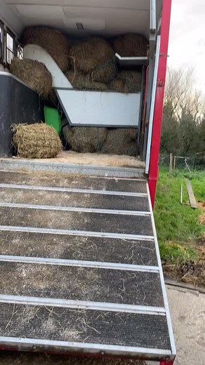 We are on our way to Horsemanship showcase… 7 hours to go! | The Horse Place