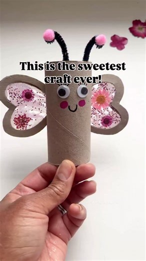 Cheryl Gavrielides on Instagram: "Recycled butterfly 🦋 This is a fun way to create the sweetest butterfly. And of course I’m using my fave recycled material.. a toilet roll 🙌🏾 And how sweet are these heart shaped wings ❤️ I added dried flowers and I think worked well! Would you give this a try? #recycledcraft #toiletrollcraft #kidscrafts #loveheart #butterfly Simple crafts - glue gun crafts - heart crafts - activities for kids"