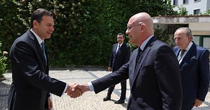 Passos Coelho pede reformismo e que o país "não se alheie" do que se passa no mundo