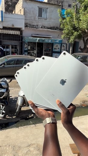 Gap’s apple  on Instagram: "iPad Air 4 eme génération ✅ 763651763/784317941"
