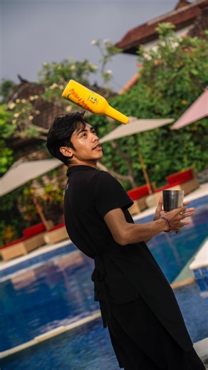 AlamKulkul Boutique Resort on Instagram: "A splash of flair with every pour 🍹✨Watch our bartender in action, turning poolside drinks into a show. @alamkulkulboutiqueresort — Book Now, please click in bio or WhatsApp +62 811 3900 6900 📍Alam Kulkul Boutique Resort — #alamkulkul #bali #kuta #resort #bartender"