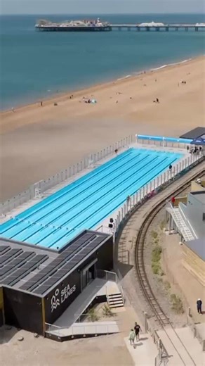 LEAVE NO TRACE BRIGHTON on Instagram: "📣 BRIGHTON TAKES ACTION TO CLEAN LOCAL COASTLINE AND REDUCE WASTE! Watch the FULL FIVE MINUTE STORY on our website - https://leavenotracebrighton.org/waste-reduction/ - link in the bio. A wave of change is rolling through Brighton. 🌊 Our seafront operating community partner @sealanesbtn has taken bold action to protect the coast — cutting out on-site non-essential single-use plastics and embedding sustainability in everything they do. From reusable cups a