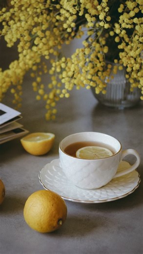 Stefanie Warda on Instagram: "Ein einzelner Lidschatten, der begeistert! (Werbung/unbezahlt) Für den Frühling. Im Alltag und überhaupt … dezent, elegant, schön! „Romantic Rose“ von @makeupcoach.de Als Nachfüller erhältlich, um ihn in die Palette zu klacken (sowieso für mich die beste Möglichkeit sich seine eigene Palette zu erstellen!) Love it! spare 15% bei @makeupcoach Code: MAMACO15 www.makeupcoach.com/STEFFIMAMACO (Bis 31.03.2026 - NUR auf die gezeigten Produkte!) #makeupcoach #mamacobeauty