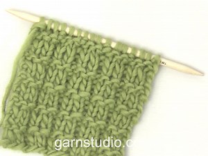 How to knit a basic waffle pattern with knit and purl stitches