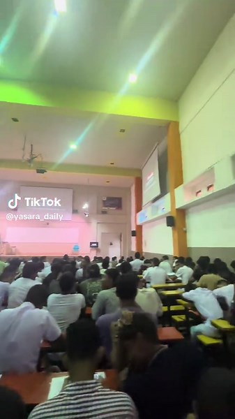 ICT Learning with Ravindu Bandaranayake