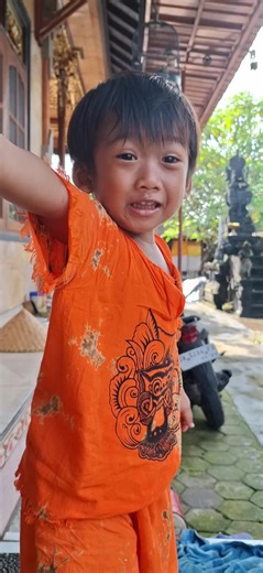 Pengalaman Seru Bli Wira dan Awk di Live Story