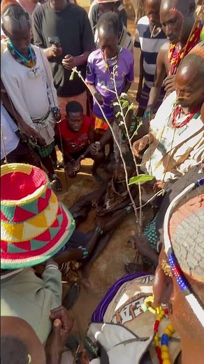 The moment before the bull jumping #tribalmarriage