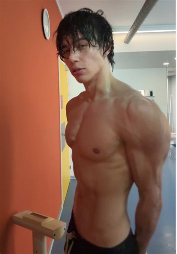 grm🥇 (@german.v1.0)’s video of gym workout men