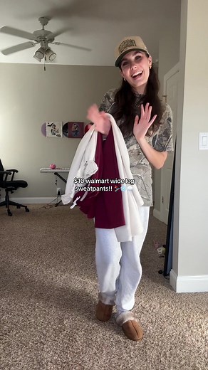 $10 wide leg sweatpants?!?! @Walmart you really outdid yourself with this one!! • #walmartclothes #walmart #widelegpants #widelegsweatpants #sweatpants #sweats #affordableclothes #clothinghaul #affordablefashion #fyp #fy #foryoupage