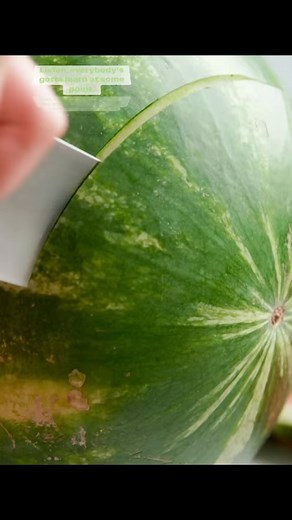 191K views · 1.5K reactions | Learn how to cut a whole watermelon into cubes and slices for snacking.   https://thestayathomechef.com/how-to-cut-a-watermelon/ | The Stay At Home Chef | Facebook