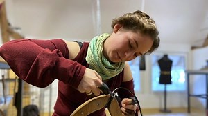 Viktoria macht Pferdesattel und Liebesschaukeln