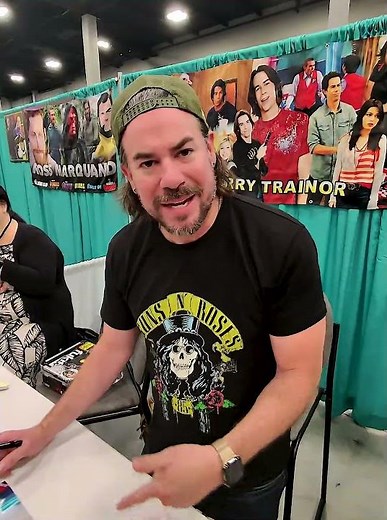 Jerry Trainor encounters John Pork 🐷