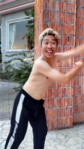 Come in and have a drink! [BEN EAGLE US] #beneagle #beneagleus #kungfu #fighting #action