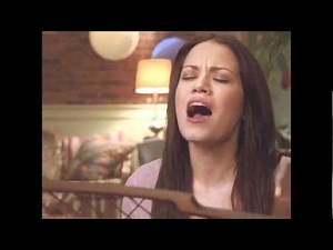 Haley sings to Nathan for the first time 1x15 One Tree Hill