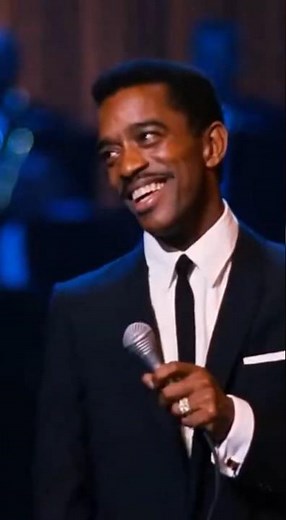 Dean Martin, Frank Sinatra & Sammy Davis Jr Perform In Copa Room Las Vegas