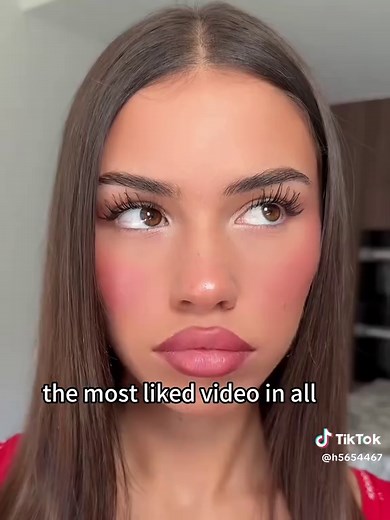 Leah Halton Surpasses Bella Poarch as Most Liked on TikTok