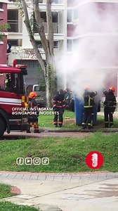1st time seeing Firemen so relax putting out fire 😆😆😆 | Singapore Incidents