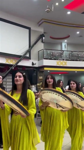new Turkish singer #arabianwed #wedding #love #henna #best #weddingday #engagement #maiselim