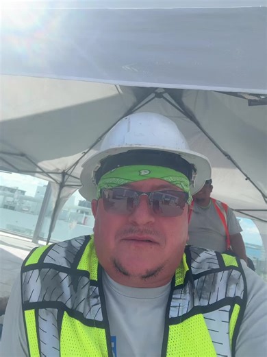 Harving ArvizuGalan (@harvingarvizu)’s videos with Dos Vicios - Mariachi - Ezequiel Peña