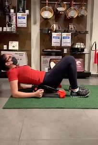 Faça seu treino e cuide da sua saúde a hora que quiser com a Plataforma Abdominal AB Max! Super leve e compacta, ela é perfeita para você realizar seus treinos no quarto, na sala, no quintal ou até mesmo levar para sua viagem de férias. 🏝⛱ Com ela, você movimenta seu corpo todo: pernas, glúteos, peito e braços! 💪🤩 Para comprar, acesse https://pol.sh/3qKRhUL #VerãoPolishop #Polishop | Polishop