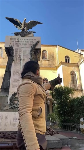 2K views · 68 reactions | Amalfi #birdcontrol #amalfi #flyboost www.flyboost.it. Prossimo appuntamento con le nostre passeggiate wild 30 dicembre ore 10.30 info 3208424540 vi aspettiamo!!!#falcong #passeggiatewild #festivaldelleaquile #abruzzo #italy #wild #wildexperience #falconry #life #falcon #giovannigranati #athenajitariuc#montigemelli www.montigemelli.itwww.falcong.it www.fortezzadicivitella.it Fortezza Civitella del Tronto #naturaselvaggia #poteredellaria | Falcong | Facebook