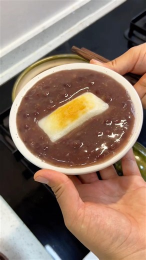 A warm bowl of red bean rice cake soup 🫘🍡 soft, sweet, and made just for me. #food #viral #shorts
