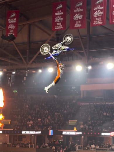 Motorcycle FMX Freestyle Stunt Show Auraaa 999%