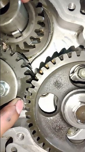 How to Engine Timing Position Check isuzu nkr 4jb1 diesel engine #shot #viral video