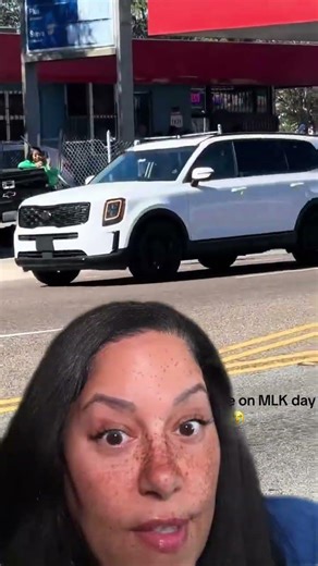 Florida Cannot Be a Real Place 😳 What Is Going On?!