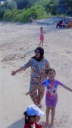 Healing di Pantai Cibuaya Ujung Genteng, Suasana Tenang Bikin Betah
